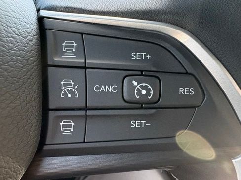 New 2026 Jeep Grand Cherokee 2WD image 11