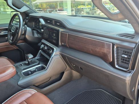 Used 2024 GMC Sierra 1500 Denali Ultimate AWD/4WD image 24