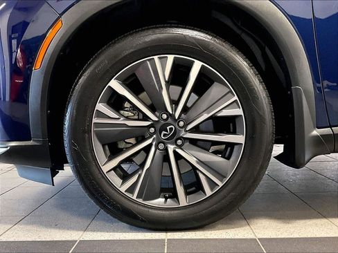 Used 2026 INFINITI QX60 Luxe w/ Cargo Package AWD/4WD image 7