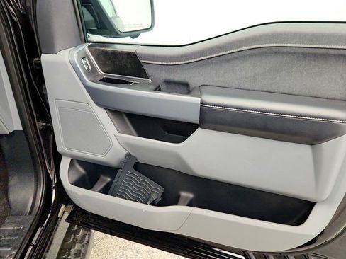 Used 2023 Ford F150 Lightning XLT image 25