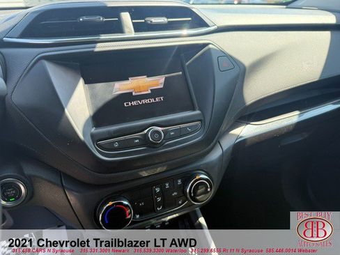 Used 2021 Chevrolet TrailBlazer LT AWD/4WD image 19