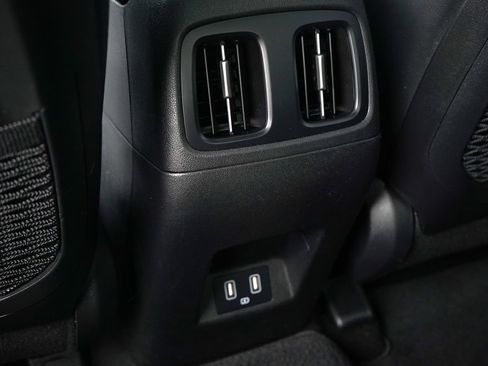 Used 2022 Hyundai Santa Cruz Limited AWD/4WD image 12