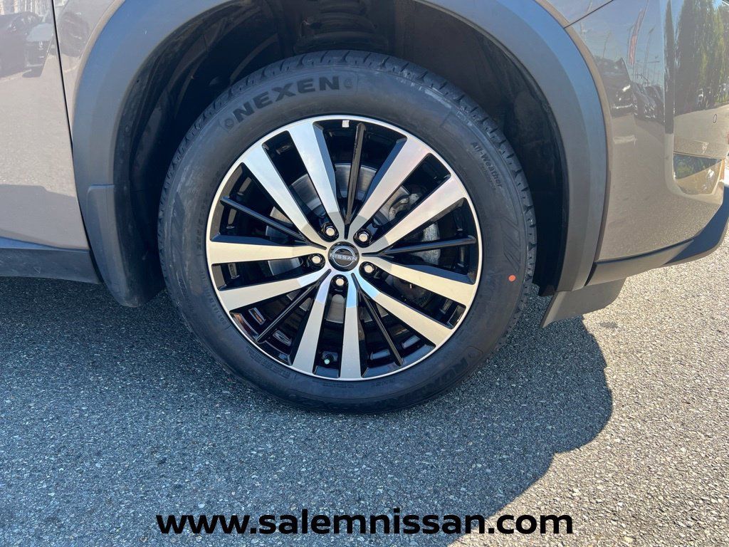 Used 2023 Nissan Pathfinder Platinum AWD/4WD image 29