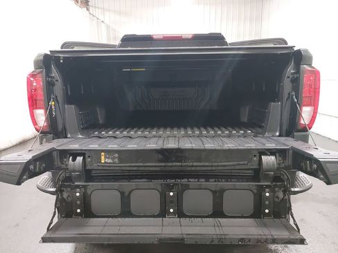 New 2026 GMC Sierra 1500 Elevation image 13