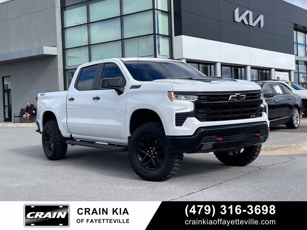 Used 2024 Chevrolet Silverado 1500 LT Trail Boss w/ Protection Package AWD/4WD image 1
