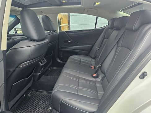 Used 2021 Lexus ES 350 w/ Luxury Package image 18