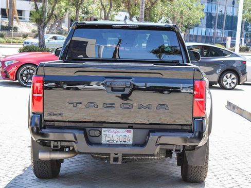 Certified 2024 Toyota Tacoma TRD Off-Road AWD/4WD image 8