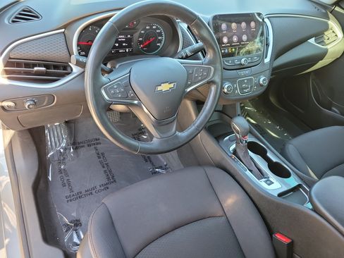 Used 2023 Chevrolet Malibu RS FWD image 14