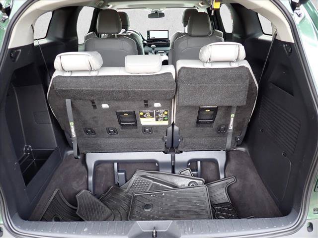 Certified 2025 Toyota Sienna XLE w/ XLE Plus Package AWD/4WD image 8