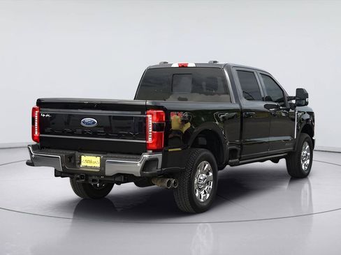Certified 2023 Ford F250 Lariat w/ Lariat Ultimate Package AWD/4WD image 6