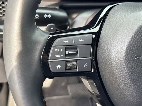 Used 2025 Honda CR-V Sport Touring image 11