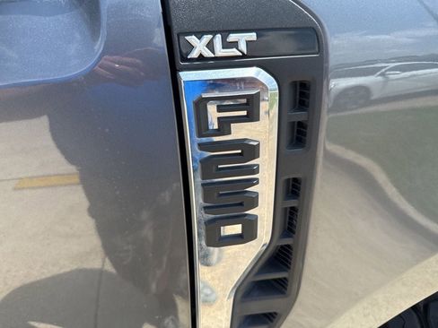 Used 2024 Ford F250 XLT image 16