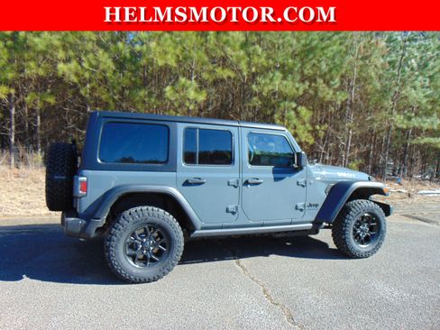 New 2026 Jeep Wrangler Willys AWD/4WD image 18