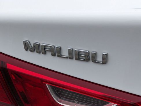 Used 2025 Chevrolet Malibu LT image 23