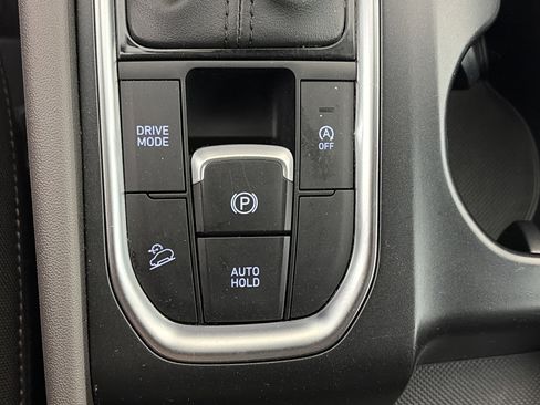 Used 2019 Hyundai Santa Fe SEL image 25