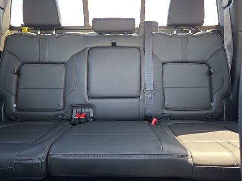 Used 2020 Chevrolet Silverado 1500 High Country w/ Technology Package image 20