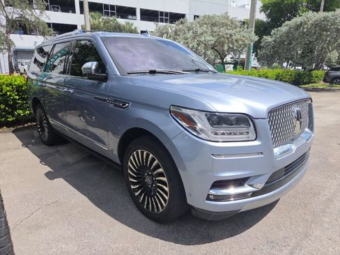 Used 2020 Lincoln Navigator Black Label w/ Cargo Convenience Package AWD/4WD image 2