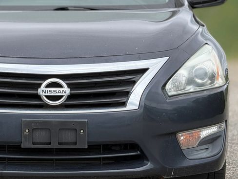 Used 2013 Nissan Altima 2.5 S image 10