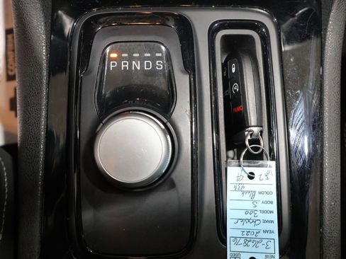 Used 2022 Chrysler 300 S w/ Comfort Group RWD image 39