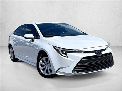 Used 2023 Toyota Corolla LE FWD image 12