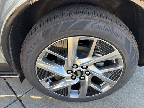 New 2026 Cadillac Optiq Luxury 1 image 29