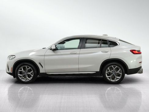 Used 2024 BMW X4 xDrive30i w/ Parking Assistance Package AWD/4WD image 2