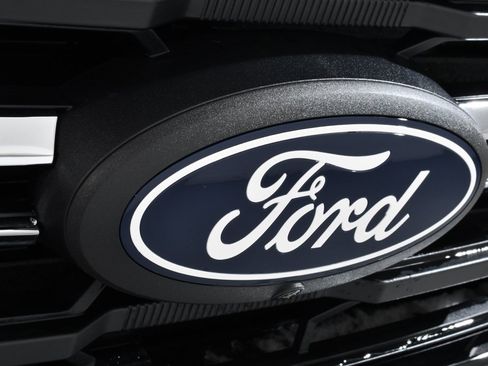 New 2026 Ford F150 XLT w/ Equipment Group 302A MID image 20