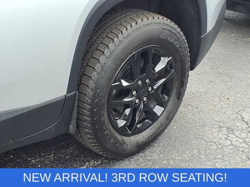 Used 2022 Chevrolet Traverse LS AWD/4WD image 27