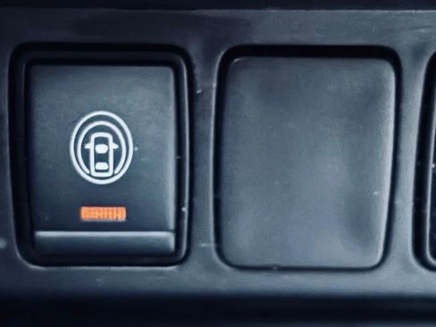 Used 2019 Nissan Rogue S w/ Special Edition Package image 17