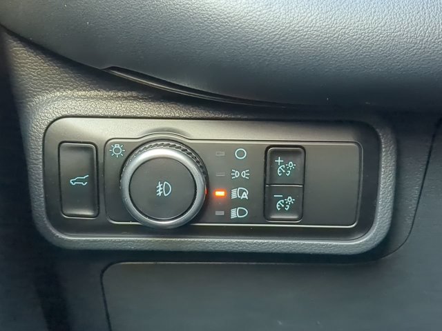 Used 2025 Ford Explorer ST-Line w/ Premium Package RWD image 28