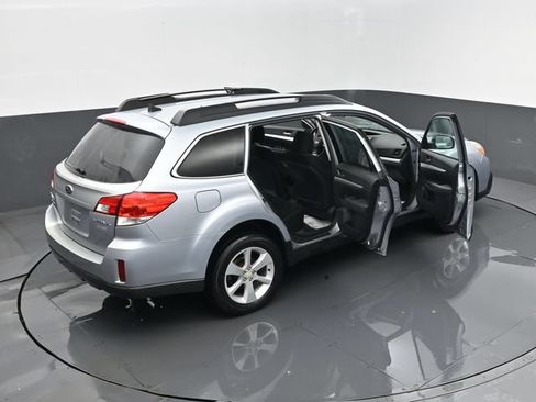 Used 2014 Subaru Outback 2.5i Premium AWD/4WD image 26