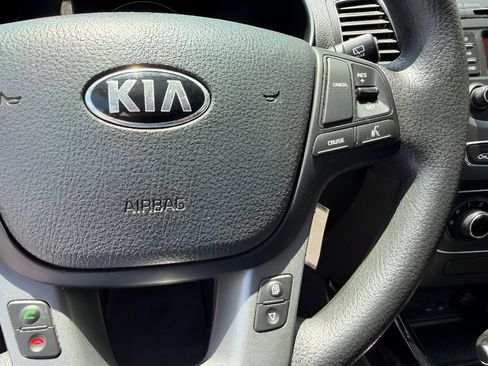 Used 2014 Kia Sorento LX FWD image 21