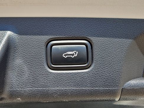 Used 2025 Hyundai Palisade Calligraphy image 7