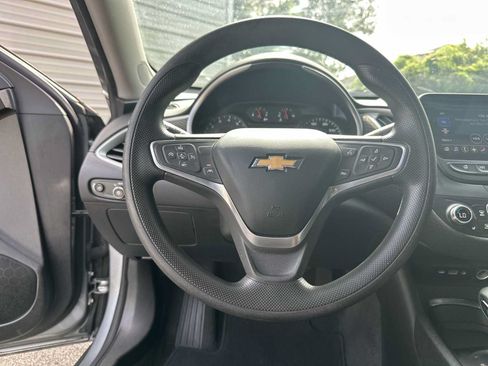 Used 2023 Chevrolet Malibu LT FWD image 20