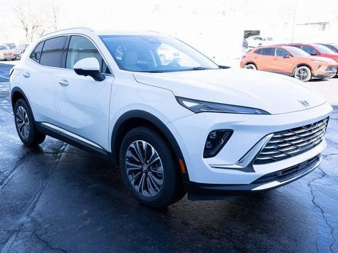 New 2026 Buick Envision Preferred image 2