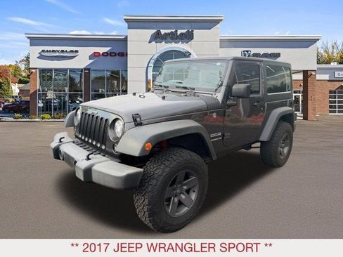 Used 2017 Jeep Wrangler Sport w/ Quick Order Package 24S AWD/4WD image 4