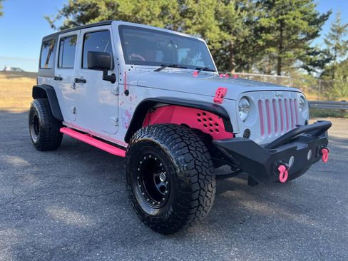 Used 2012 Jeep Wrangler Unlimited Sport AWD/4WD image 4