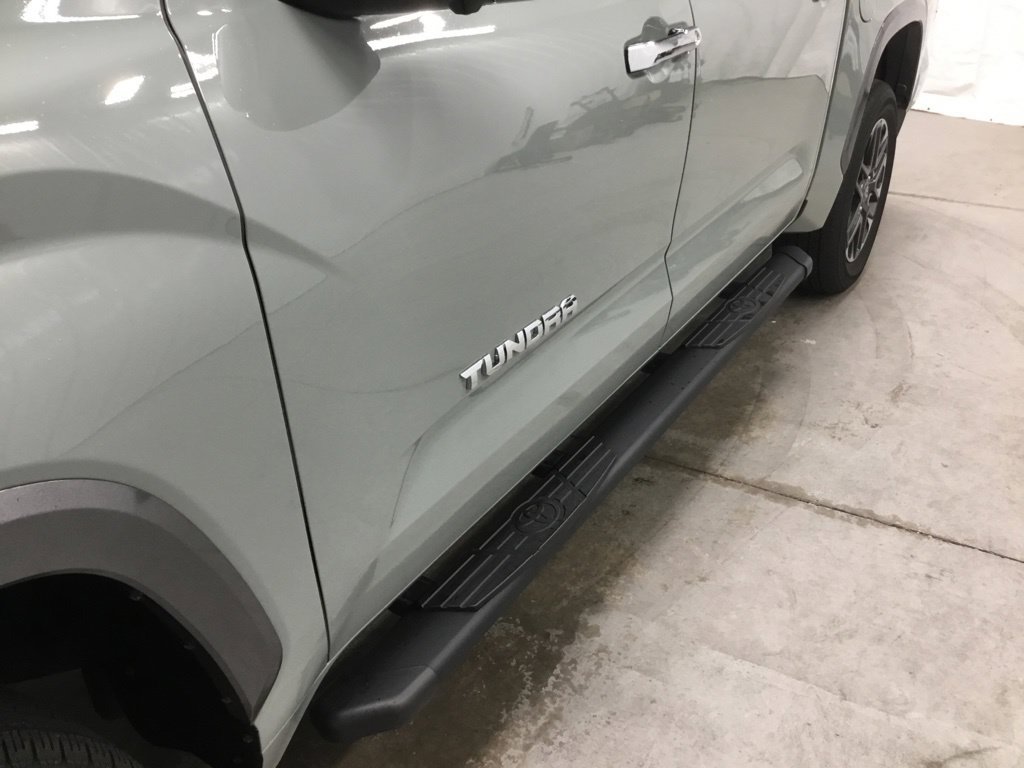 Used 2025 Toyota Tundra Limited AWD/4WD image 5