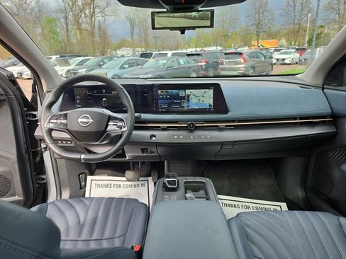 Used 2024 Nissan Ariya AWD image 12