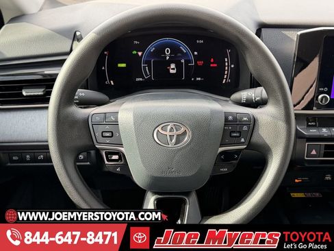 Used 2026 Toyota Camry LE image 15