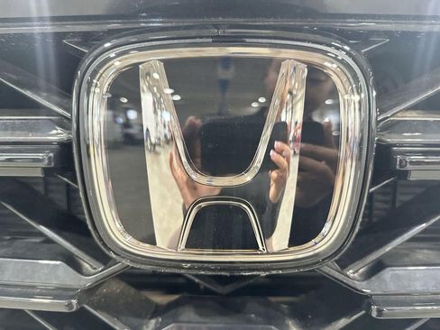 Used 2025 Honda CR-V Sport-L image 29