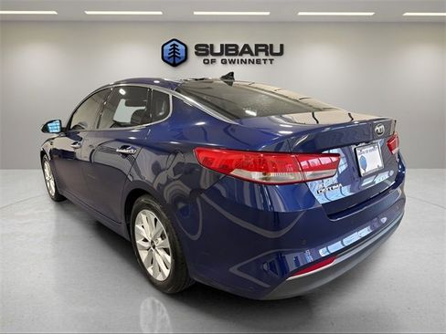 Used 2018 Kia Optima EX w/ Premium Package image 3