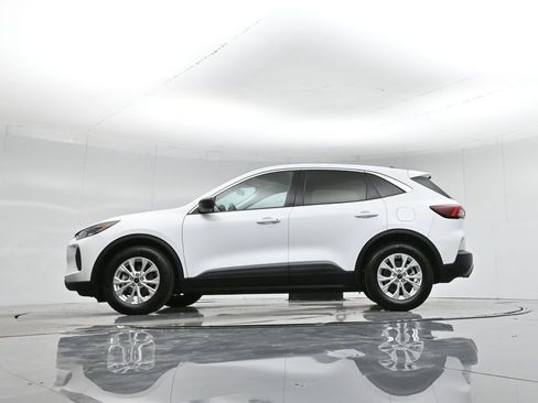 Used 2024 Ford Escape Active image 44