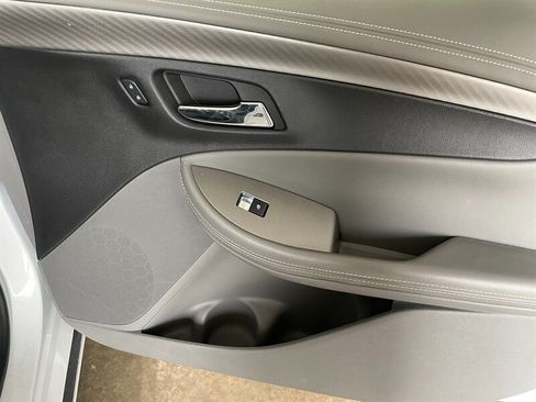 Used 2017 Chevrolet Impala LS FWD image 19