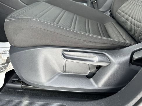 Used 2024 Volkswagen Tiguan S image 20