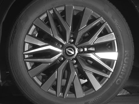 Used 2025 Nissan Altima 2.5 SV image 14