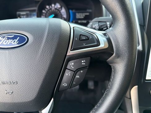 Used 2024 Ford Edge SEL image 27