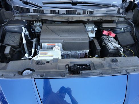 Used 2019 Nissan Leaf SV w/ Protection Package image 30