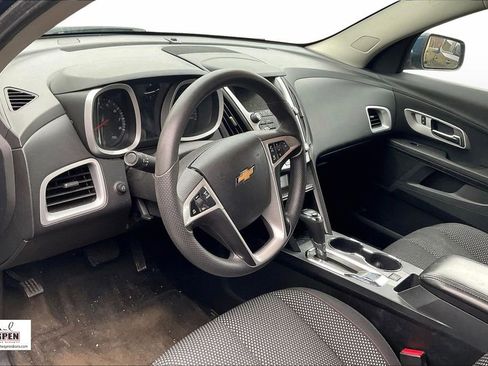 Used 2017 Chevrolet Equinox LT image 13