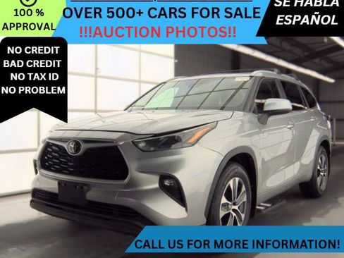 Used 2024 Toyota Highlander XLE FWD image 1